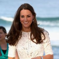 Kate Middleton aposta em vestido de estilista local em evento na Austrália