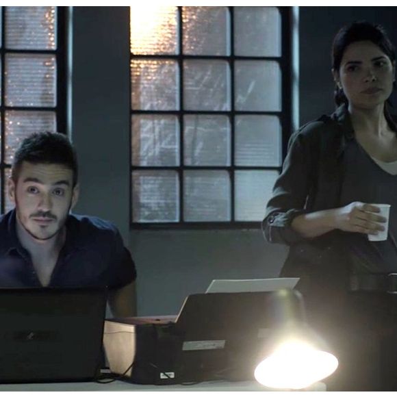 Sandra Helena (Nanda Costa) se torna a próxima suspeita a entrar na mira da polícia, na novela 'Pega Pega'