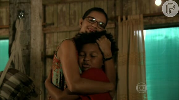 Celina (Mariana Rios) se compromete a ajudar Nilson (JP Rufino) a encontrar os pais biológicos ao lado de Marlon (Rodrigo Simas) em 'Além do Horizonte'