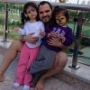 Cantor Luciano tem duas filhas com a arquiteta Flávia Fonseca, as gêmeas Isabella e Helena, de quatro anos