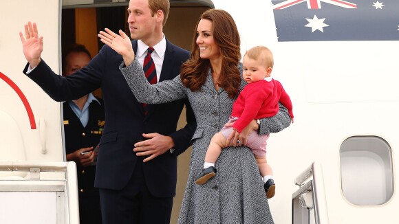 Príncipe William, Kate Middleton e o filho, George, deixam a Austrália
