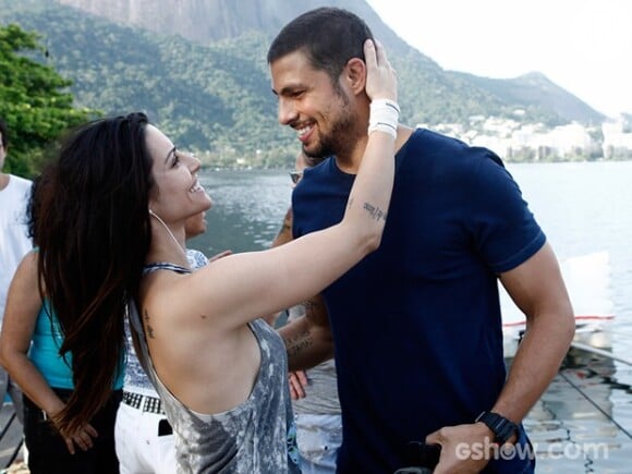 Na série, Cauã Reymond protagoniza cenas quentes com a atriz Cleo Pires