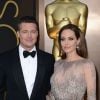 Angelina Jolie e Brad Pitt estão juntos há quase 10 anos. Os atores estão noivos e planejam se casar