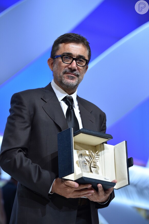 O diretor Nuri Bilge Ceylan recebe o prêmio a Palma de Ouro pelo filme 'Winter Sleep' no Festival de Cannes 2014
