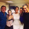 Recentemente, Fábio Jr. e a namorada, Fernanda Pascucci, posaram para uma foto ao lado de Ivete Sangalo, Celso Giunti, assessor de imprensa do cantor, e a mulher dele nos bastidores do programa 'SuperStar'
