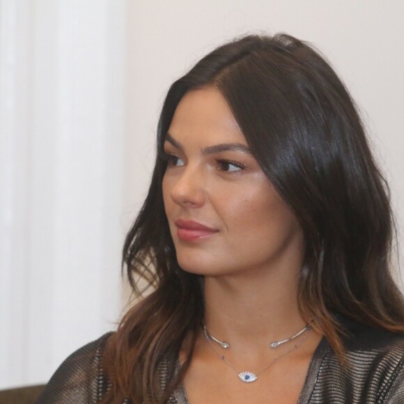 Isis Valverde aceitaria ser rainha de bateria da Mangueira: 'Mas se vier novo convite da Mangueira, eu vou!'
