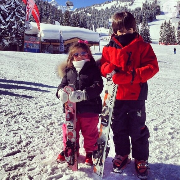Apesar da pouca idade, Luca e Isabelle são apaixonados por esporte e adoram esquiar