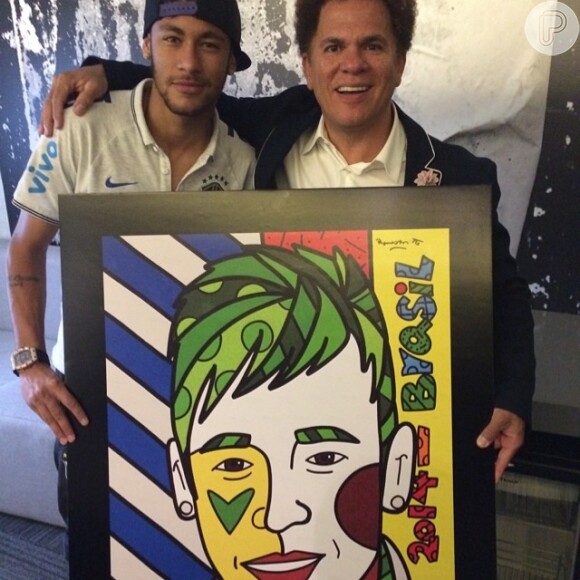 Neymar recebe quadro pintado com o seu rosto do artista brasileiro Romero Britto: 'Um honra'
