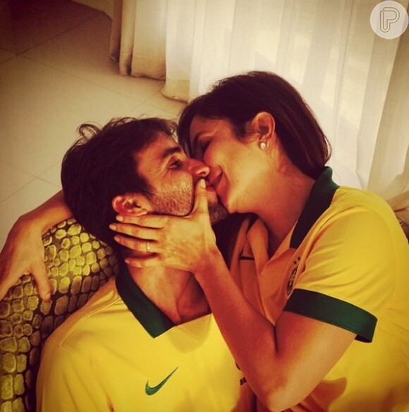 Ivete Sangalo e Daniel Cady curtiram o jogo do Brasil no maio clima de romance. 'Não existe ela sem ele, nem ele sem ela