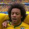 Marcelo canta o Hino Brasileiro de olhos fechados