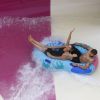 Fernanda Lima e Rodrigo Hilbert curtiram muito o parque aquático com e sem os filhos gêmeos