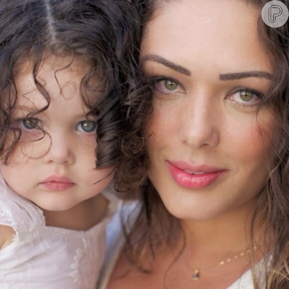 Tânia Mara publicou nesta quinta-feira, 19 de junho de 2014, uma foto ao lado de sua filha, Maísa, e ganhou elogios rasgados de seus seguidores