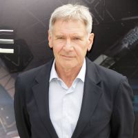 Harrison Ford opera perna quebrada durante filmagens de 'Star Wars': 'Sucesso'