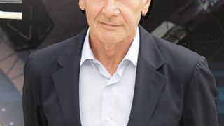 Harrison Ford opera perna quebrada durante filmagens de 'Star Wars': 'Sucesso'