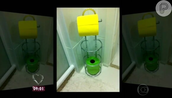Fabiana Karla comprou papel higiênico verde e amarelo para decorar sua casa