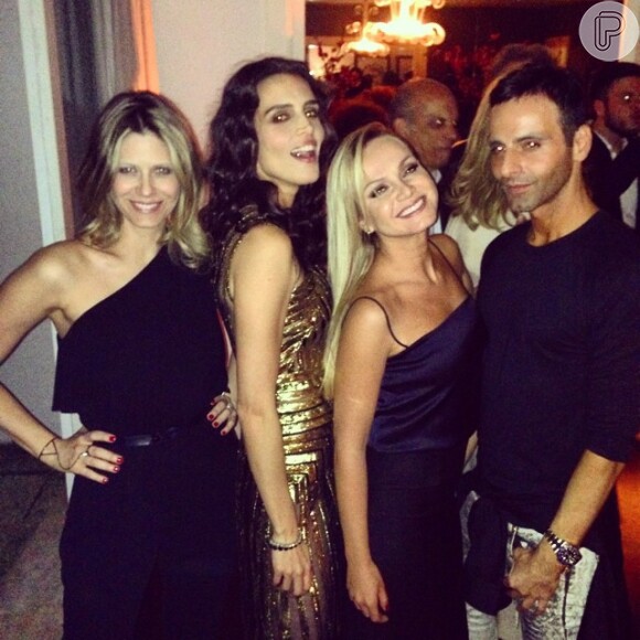 Eliana, solteira, curtiu festa de aniverário do estilista Reinaldo Lourenço, em São Paulo, em 25 de junho de 2014