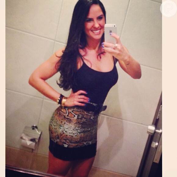 Graciele gosta de se exibir nas redes sociais e segundo jornal carioca está negociando cachê com a 'Playboy'