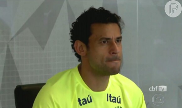 Fred tira o bigode antes de jogar contra a Colômbia. A imagem foi registrada em 2 de julho de 2014