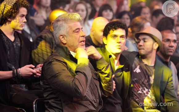 Lulu Santos, Jorge Vercillo e Belo curtem final do 'SuperStar' na plateia