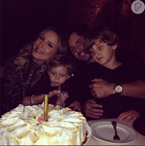 Claudia Leitte comemorou o seu aniversário, na quinta-feira, 10 de julho de 2014, ao lado de seu marido, Marcio Pedreira, e dos filhos Davi, de 5 anos, e Rafael, de 1