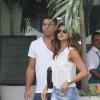 Ronaldo acompanhou a namorada, Paula Morais, em uma visita a um centro espírita no Rio de Janeiro