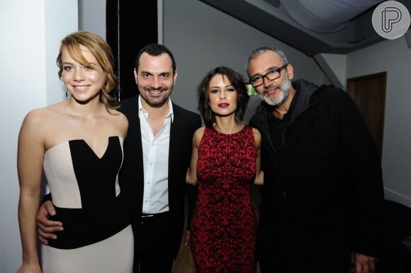 Andreia Horta e Papinha, o diretor de núcleo de 'Império', posam com Leandra Leal e Alê Youssef na festa de lançamento da novela neste sábado, 19 de julho de 2014