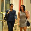 Kyra Gracie passeou com sua mãe pelo Shopping Village Mall, na Barra da Tijuca, Zona Oeste do Rio, na noite de 26 de agosto de 2014