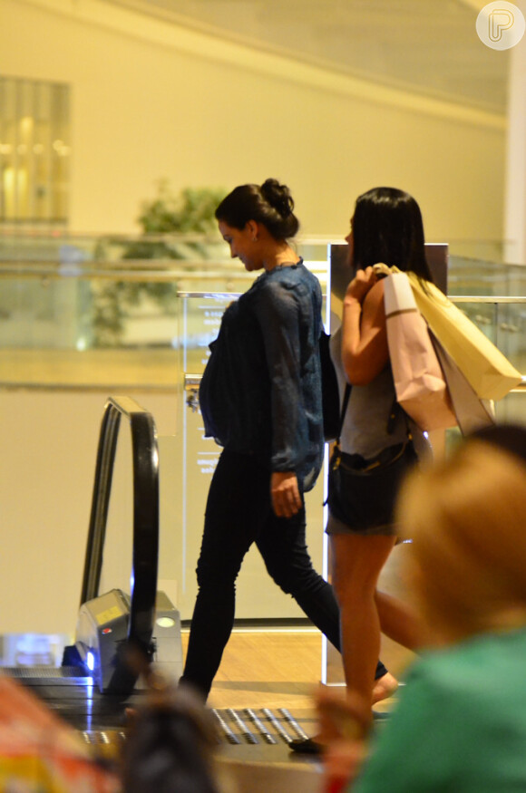 Malvino Salvador, que já é pai da pequena Sofia, de 5 anos, fruto de um rápido relacionamento do ator com a amiga Ana Ceolin, revelou recentemente que pretende ter um terceiro filho para tentar um menino