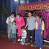 Daniel de Oliveira e os filhos, Raul e Moisés, vão ao Circo Stankowich, na Barra da Tijuca, Zona Oeste do Rio de Janeiro (30 de agosto de 2014)