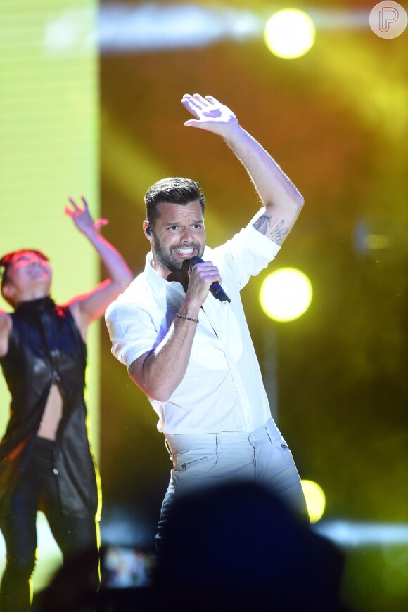 Ricky Martin fará turnê antes de ser pai novamente