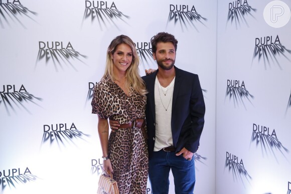 Giovanna Ewbank acompanhou Bruno Gagliasso na coletiva de imprensa da série 'Dupla Identidade', no Rio de Janeiro