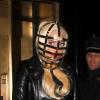 Lady Gaga está com dores crônicas e sinovite