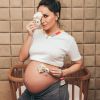Sabrina Sato deu à Luz Zoe, com 41 semanas de gravidez e tendo que passar por uma cesárea, no dia 29 de novembro. A filha é fruto de seu relacionamento com Duda Nagle