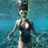 Deborah Secco curtiu aventuras subaquáticas com looks cheios de estilo