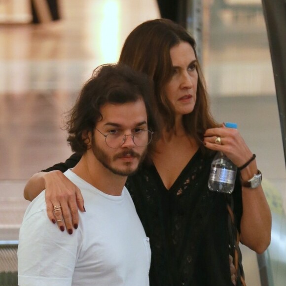 'Fica o ensinamento: não importa a idade, a gente precisa, sempre, cuidar da nossa saúde. Estresse no trabalho, no trânsito, muitas reuniões, problemas financeiros ou familiares, todos nós temos', observou Túlio Gadêlha