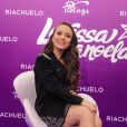 Larissa Manoela concede entrevista e fala sbre sua primeira linha de maquiagem