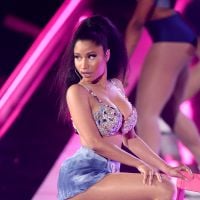 Nicki Minaj sensualiza com bailarino e faz performance ousada no Fashion Rocks