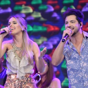 Thaeme faz dupla com Thiago