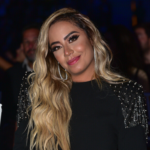 Rafaella Santos mostrou o 'novo nariz' em vídeo no Instagram