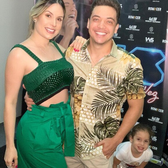 Thyane Dantas e a filha, Ysis, acompanharam o show de Wesley Safadão no Carnatal, nesta sexta-feira, 14 de dezembro de 2018