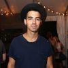 Joe Jonas segue Neymar no Instagram e já conheceu pessoalmente o jogador do Paris Saint-Germain