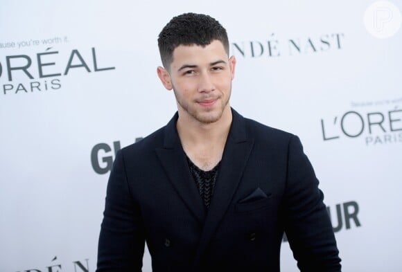 Nick Jonas também segue Bruna Marquezine no Instagram