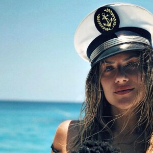 Giovanna Ewbank está sempre perto de Títi