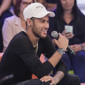 Neymar canta funk ao se despedir de Bahia com os amigos Gil Cebola e Jota Amâncio