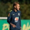 De folga do futebol, Neymar se divertiu na Bahia com amigos