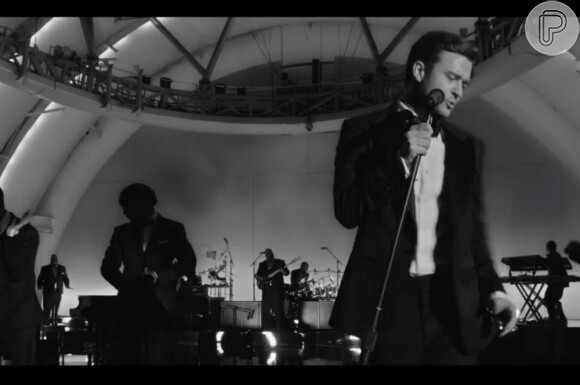 Justin Timberlake lança videoclipe da música 'Suit & Tie' e mostra todo o seu rebolado, em 14 de fevereiro de 2013