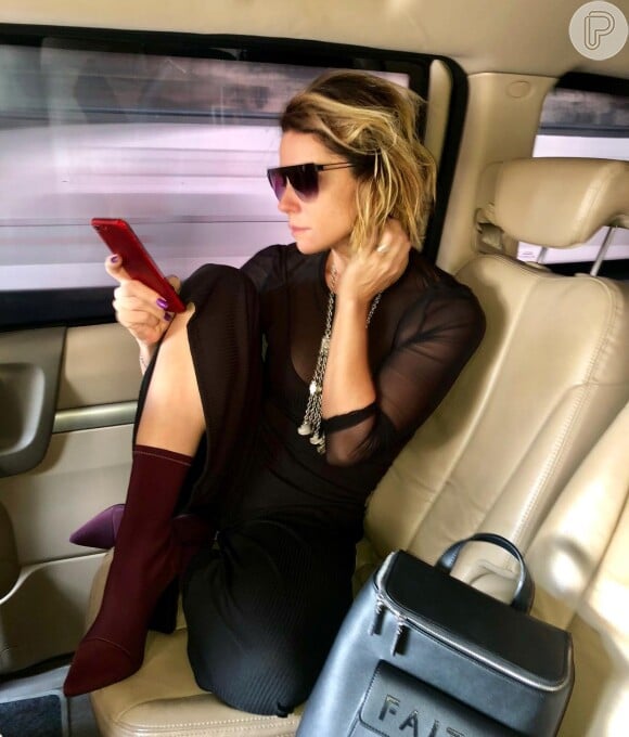 As botas de bico fino garanem mais estilo e glamour aos looks de Giovanna Antonelli
