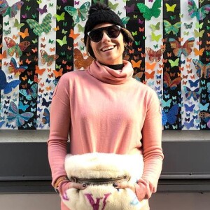 Look comfy e fashion: Giovanna Antonelli aposta na pochete de pelos