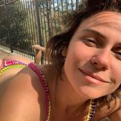 Giovanna Antonelli é elogiada ao posar tomando sol com biquíni de crochê:'Linda'