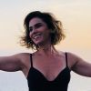 Giovanna Antonelli brincou ao posar tomando sol: 'Uma laje pra chamar de minha'
